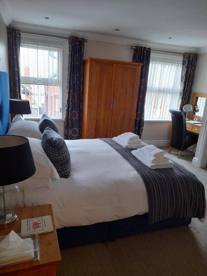 Langtrys Bed and Breakfast Blackpool Exteriör bild